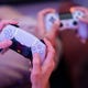 Les Noobs Devraient Adopter Ce Nouveau &Quot;Dictionnaire Du Joueur&Quot; Playstation 1 Image for article titled Noobs Should Embrace This New PlayStation ‘Gamer Dictionary’